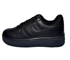 NIKE AIR FORCE PRETO